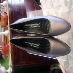 Walking cradles flats